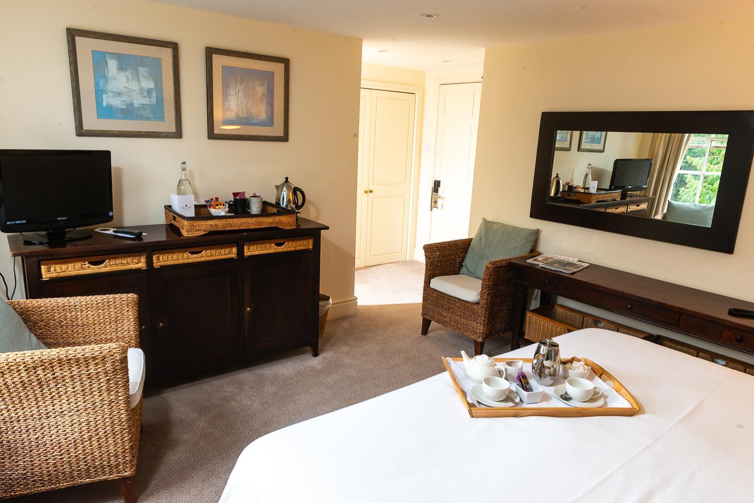 Rowton Hall Hotel And Spa Chester Buitenkant foto