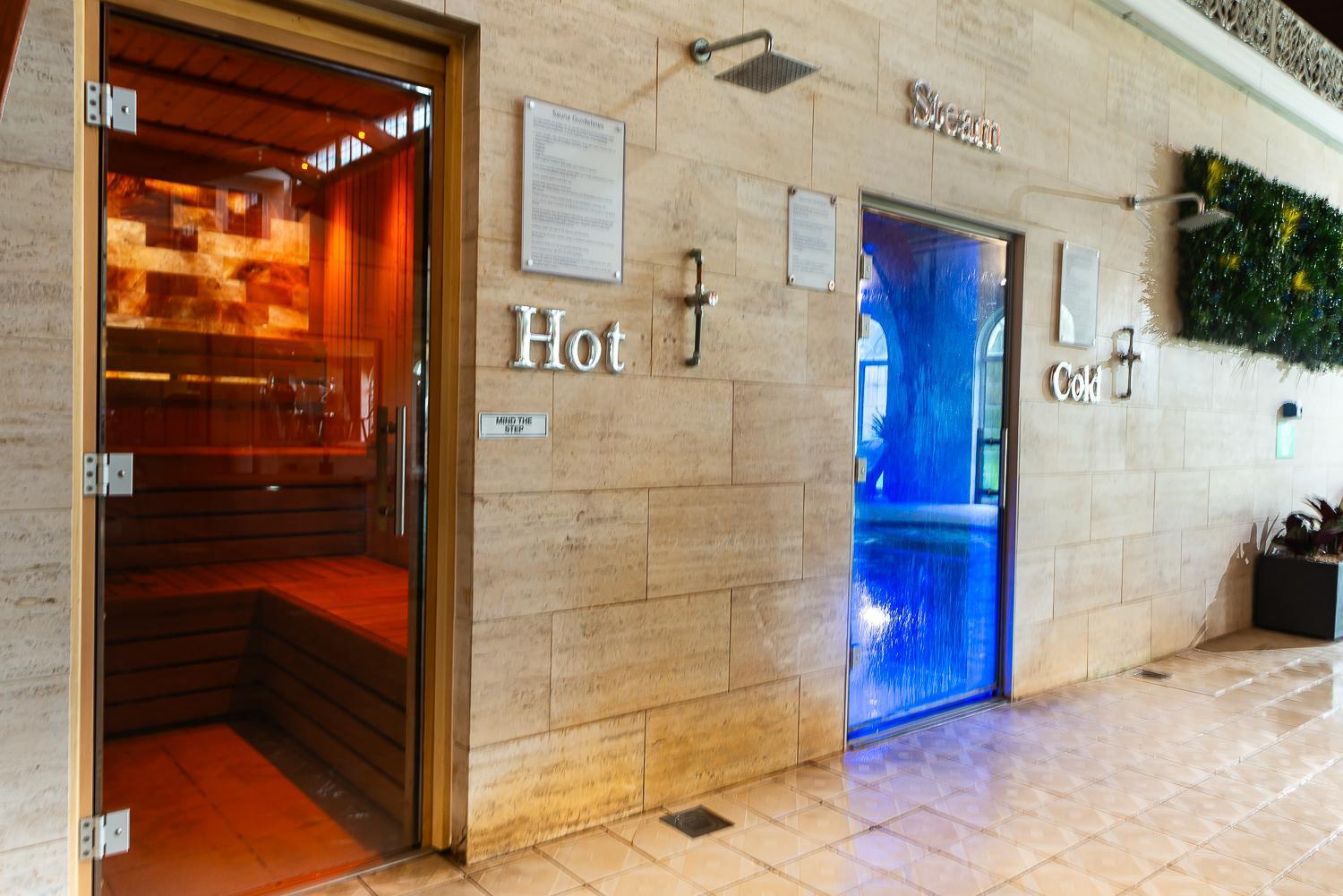 Rowton Hall Hotel And Spa Chester Buitenkant foto