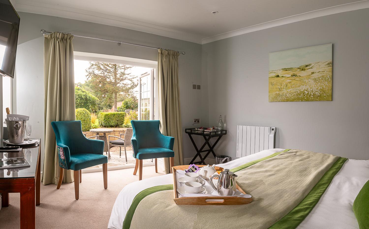 Rowton Hall Hotel And Spa Chester Buitenkant foto