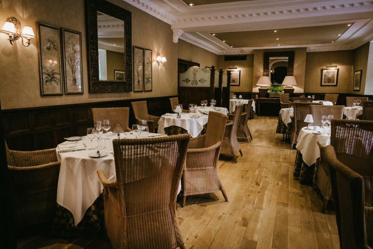 Rowton Hall Hotel And Spa Chester Buitenkant foto